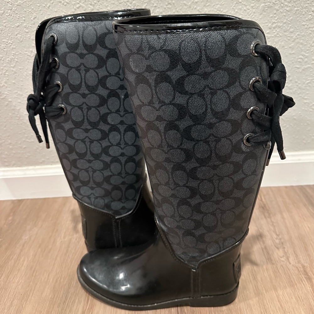 Coach Tristee Lace Up Corset Signature Logo Coated Rain Boots Sz. 8.5